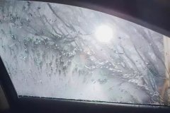 天气变冷，车窗起雾怎么办？