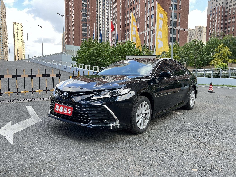 丰田凯美瑞 自驾300元/天（含保险）