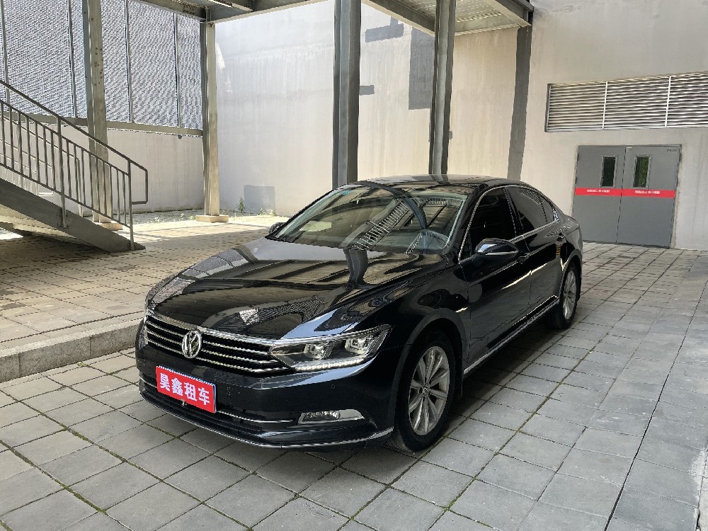 大众迈腾自驾300元/天（含保险）